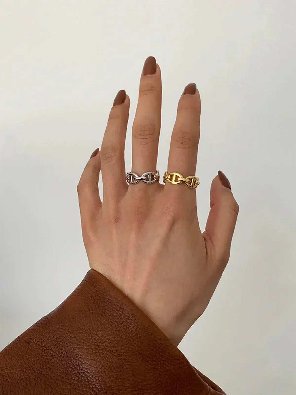Goud- of zilverkleurige open ring - Verbonden schakelontwerp