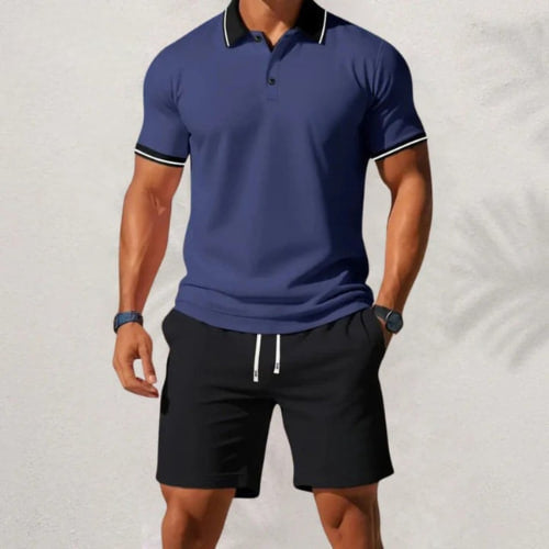 Set van poloshirt en shorts