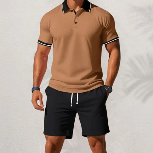 Set van poloshirt en shorts