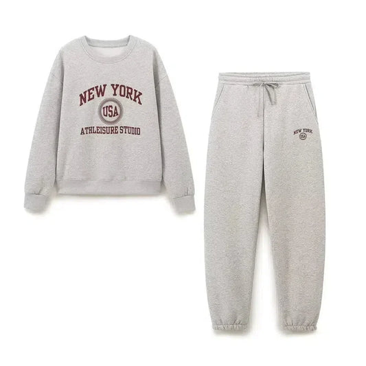 Thalassa – Sweatshirt met ronde hals en joggerbroek – NYC-loungeset